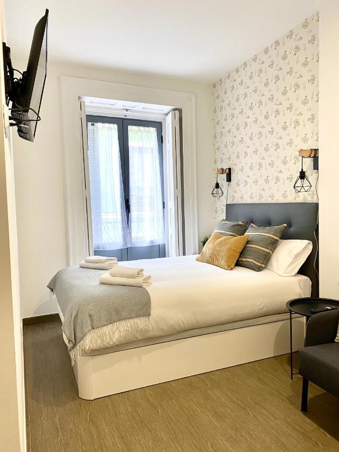 Apartamentos Fuencarral Madrid Buitenkant foto