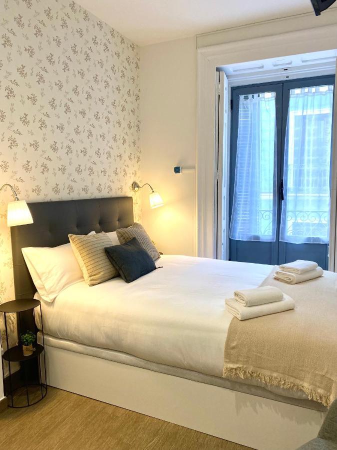 Apartamentos Fuencarral Madrid Buitenkant foto
