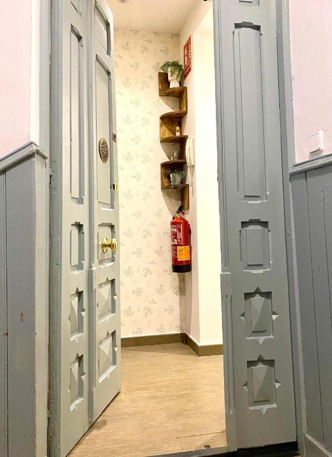 Apartamentos Fuencarral Madrid Buitenkant foto